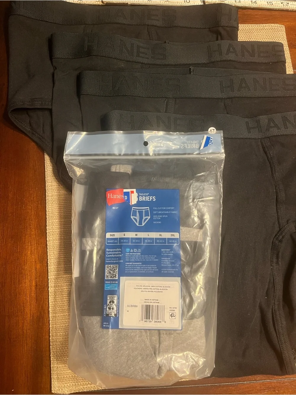 ..47..Hanes Men's Black Cotton Briefs - 4 Pack m